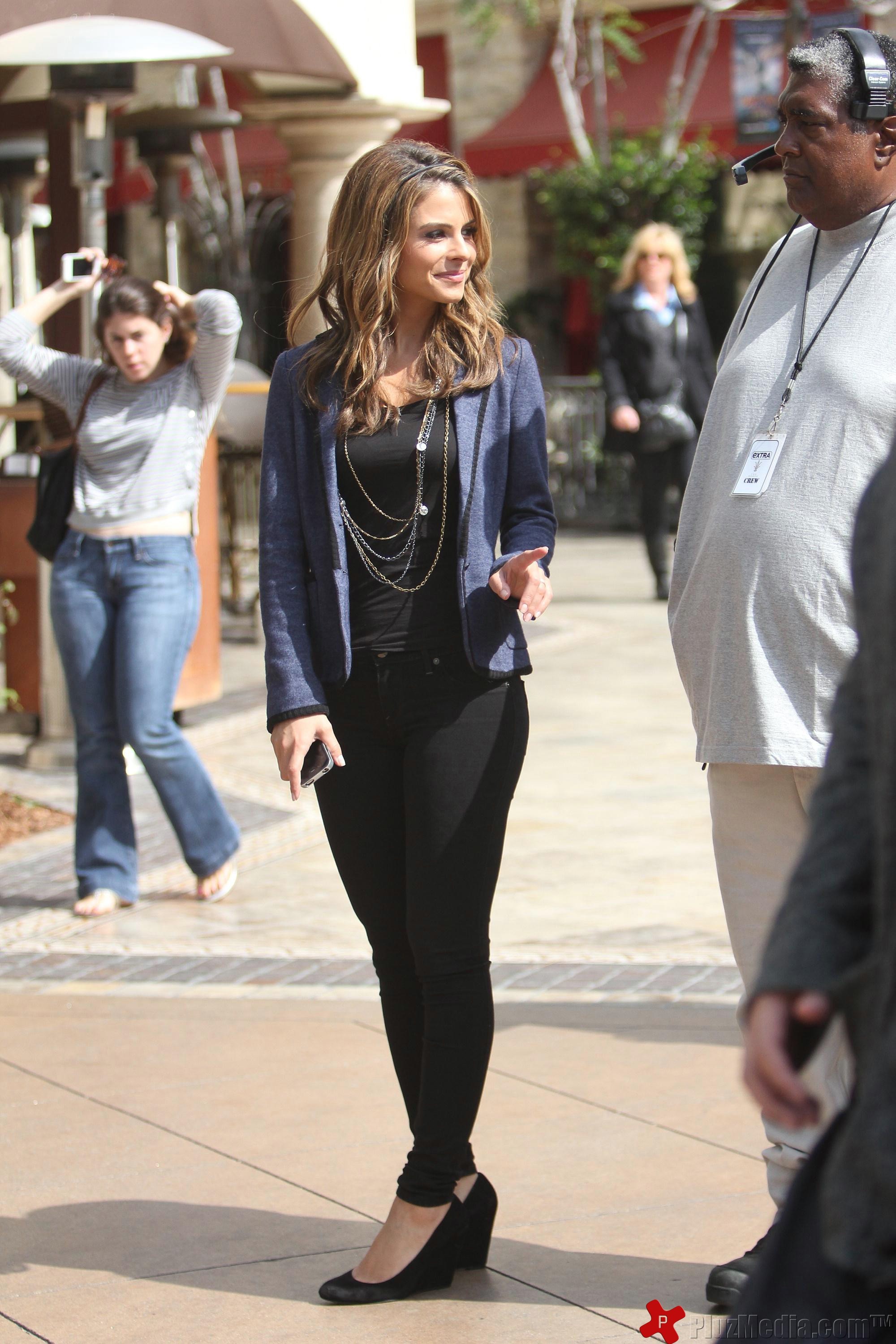 Celebrities at The Grove while filming at segment for 'Extra' | Picture 94715